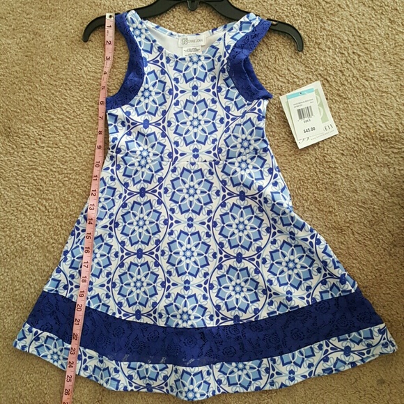 Dress - Picture 4 of 5